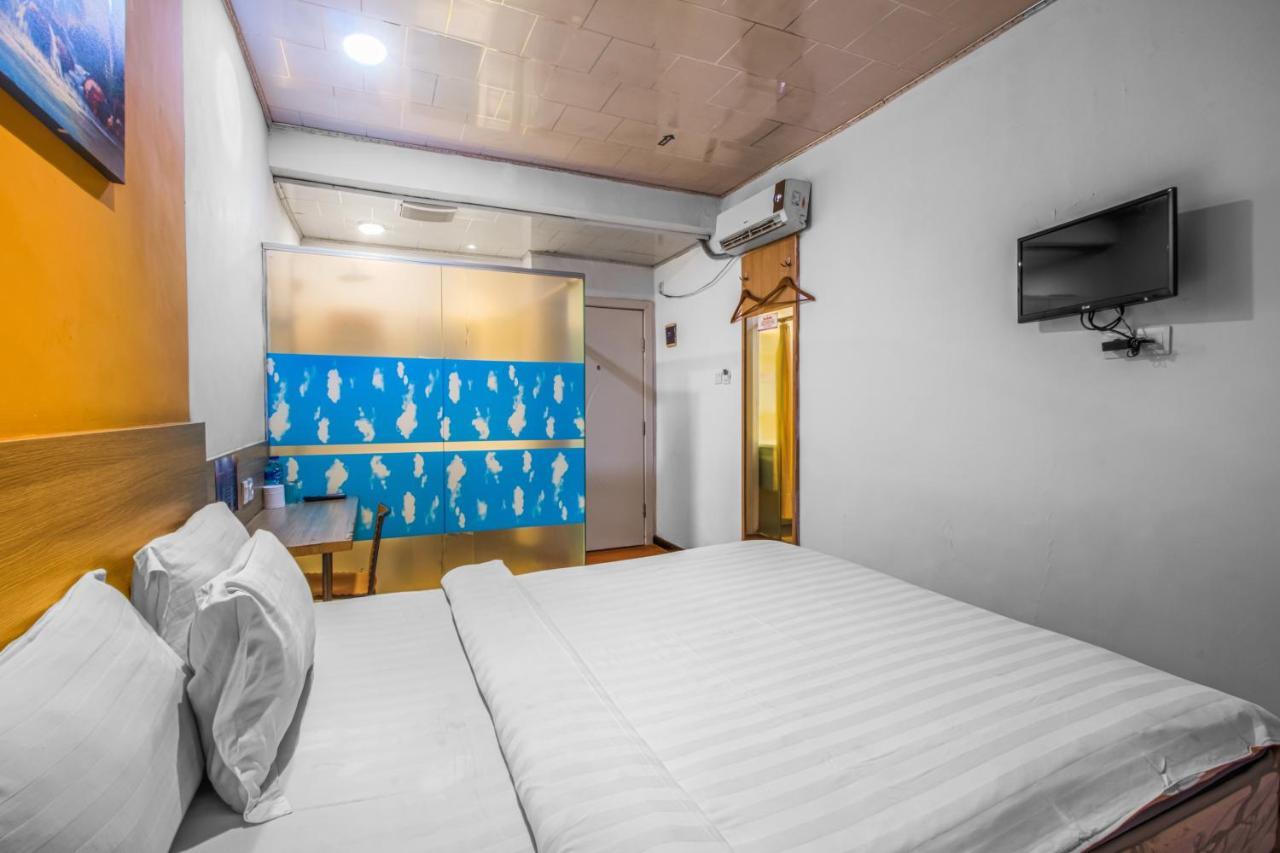Suba Hotel Jakarta Exterior photo